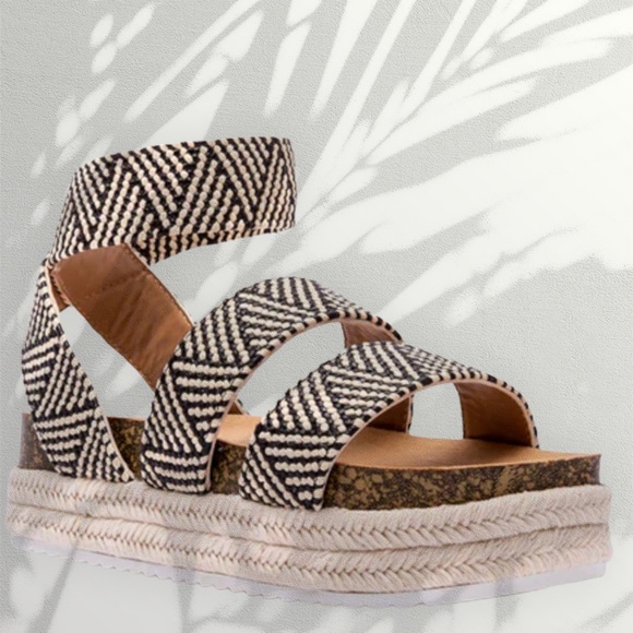 QUPID Cancun Tribal Print Boho Platform Espadrille Sandal - Picture 7 of 7